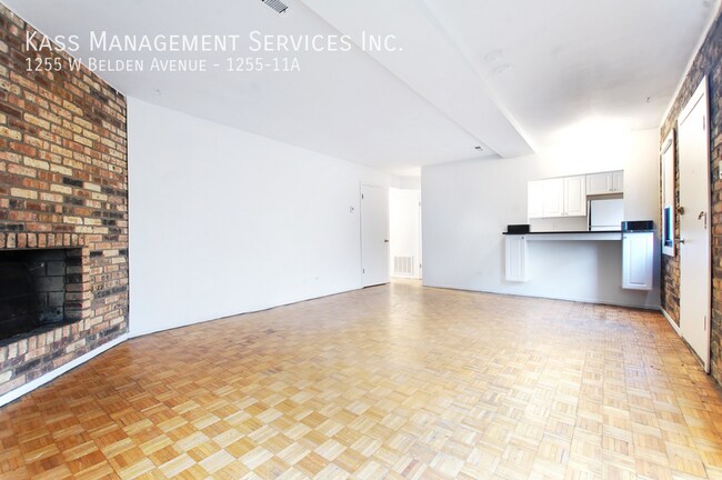 Foto del edificio - 1251 W Belden Ave