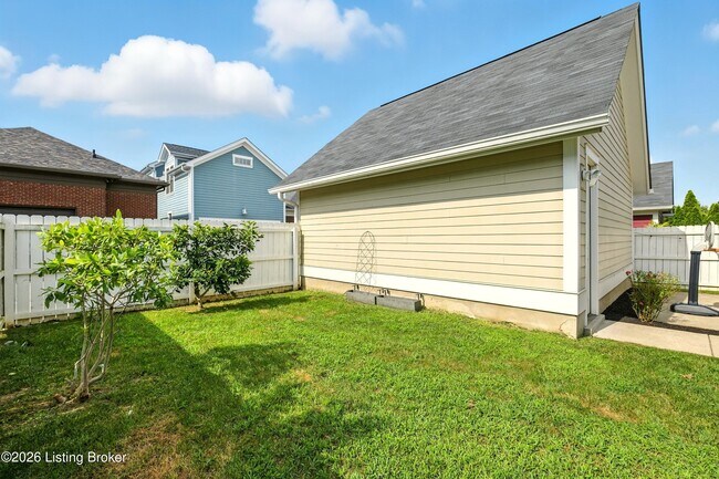 Foto del edificio - 8707 Featherbell Blvd