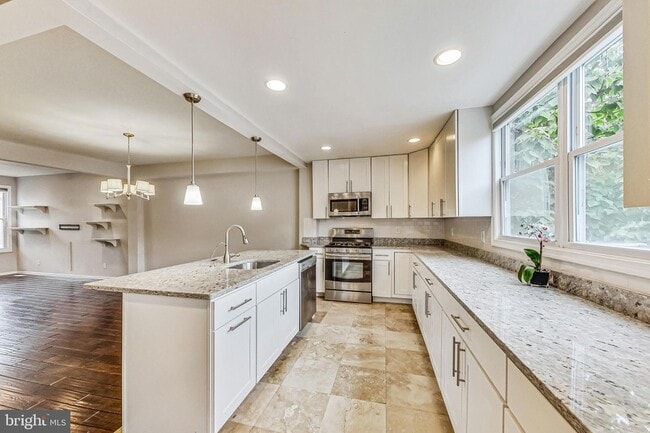 Photo - 627 Lamont St NW Townhome