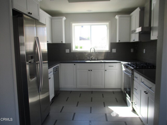 Foto del edificio - 21052 E Cypress St