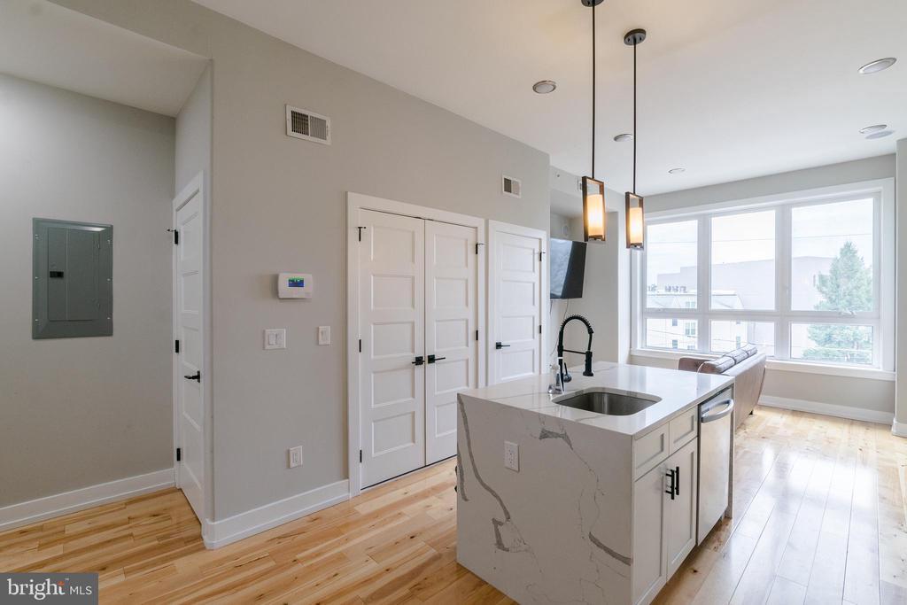 Foto principal - 411 W Hewson St