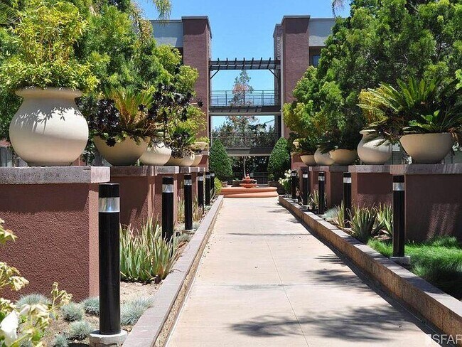 Building Photo - 1060 S 3rd St