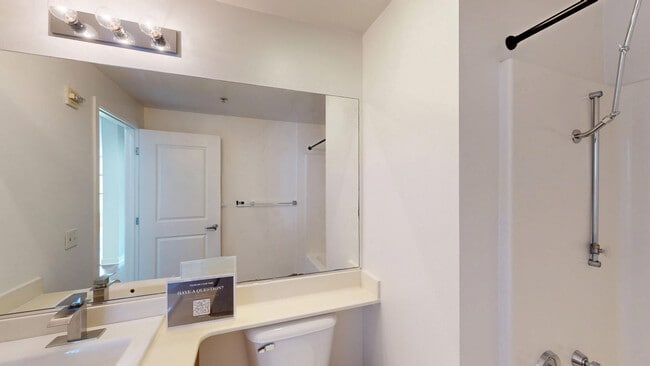 Interior Photo - Edgewater