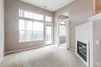 Building Photo - 572 Blackwood Ter