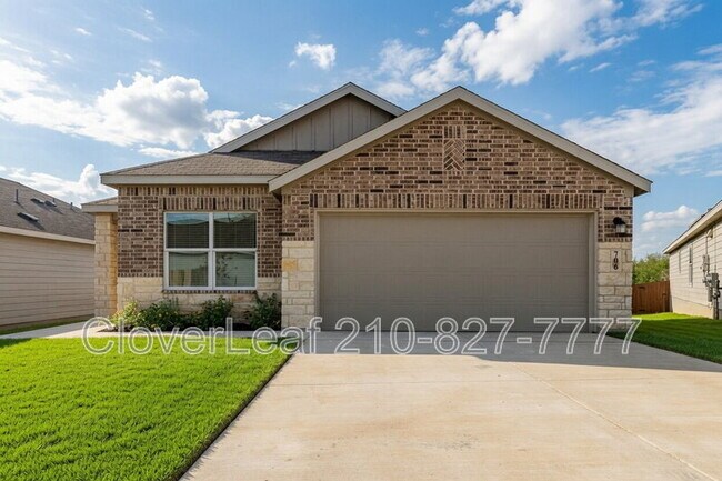 Building Photo - 706 Red Fld Wy