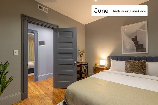 Foto del edificio - Room in Shared 4 bed/1 bath home