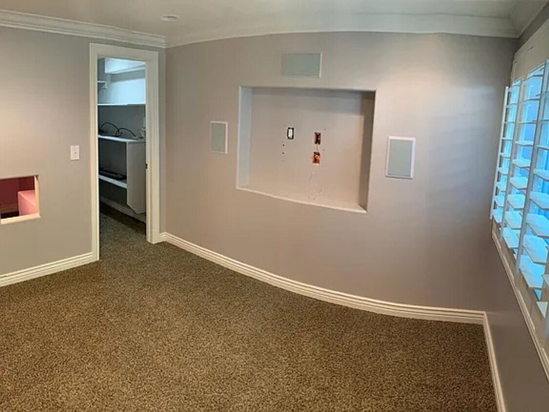 Foto principal - 734 S Clearwater Falls Dr