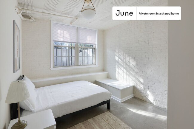 Foto del edificio - Room in Shared 5 bed/2 bath home in Dupont Circle
