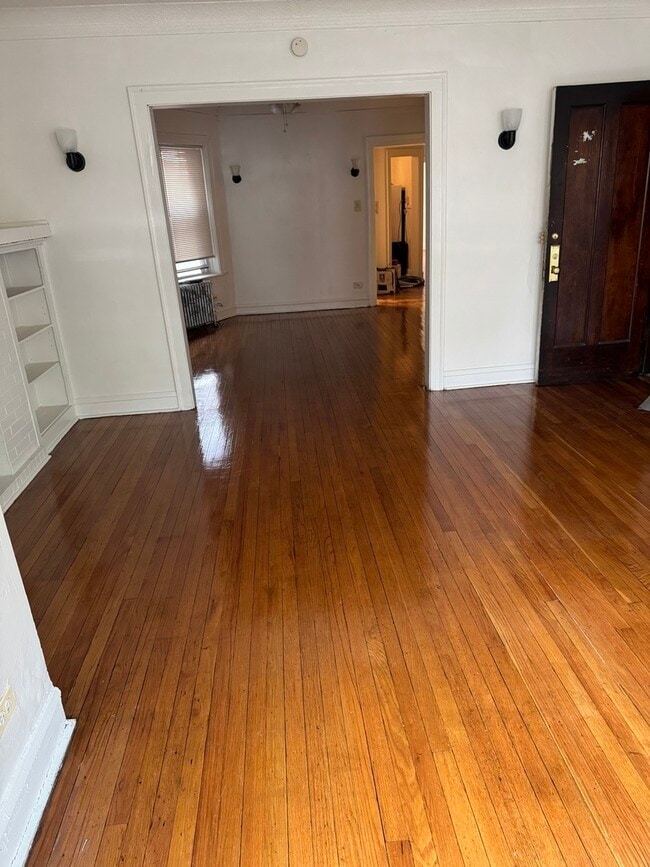 Foto del edificio - 6523 S Greenwood Ave