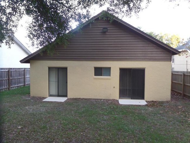 Building Photo - 602 Lake Doe Blvd
