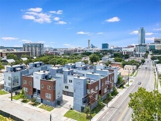 Building Photo - 1505 S Akard St
