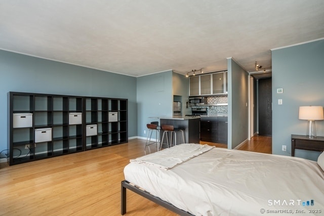 Building Photo - 1 Gold St