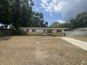 Building Photo - 438 Country Club Dr