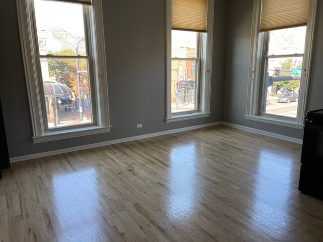 Building Photo - 1203 Washington Ave #202