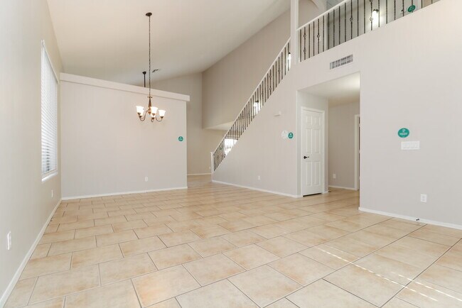 Building Photo - 8216 W Globe Ave