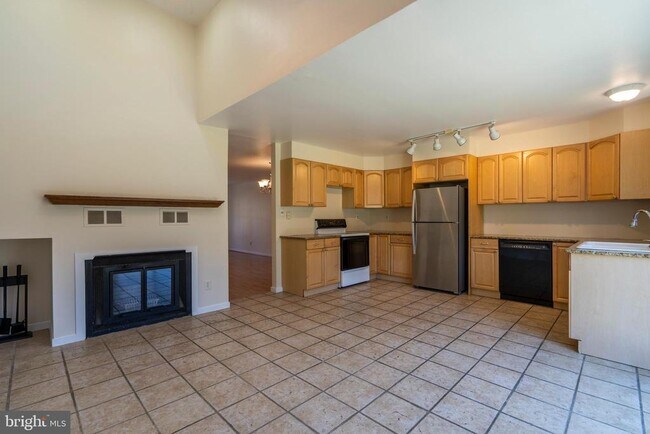 Foto del edificio - 506 St Albans Ct