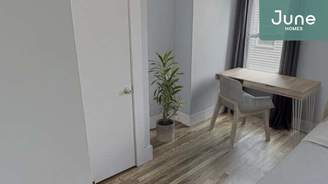 Building Photo - ROOM ONLY in 3-bed/2.0-bath Home