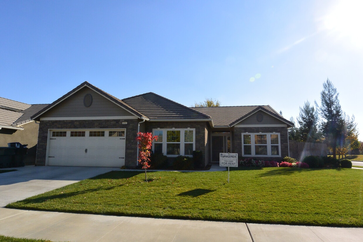 Primary Photo - 4311 W Buena Vista Ave