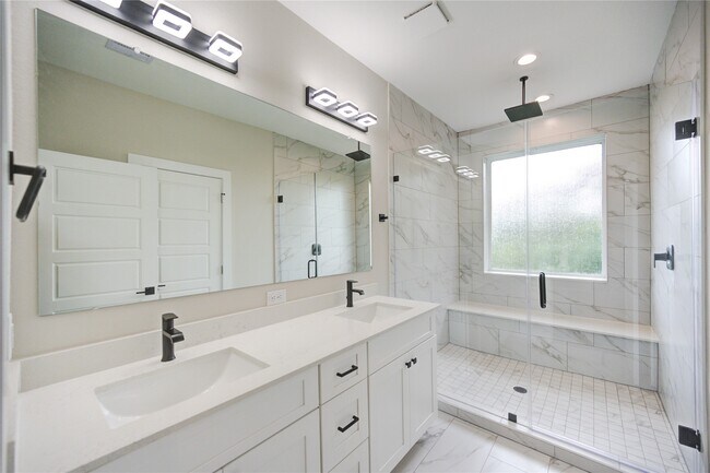 Foto del edificio - 3406 Rawley St