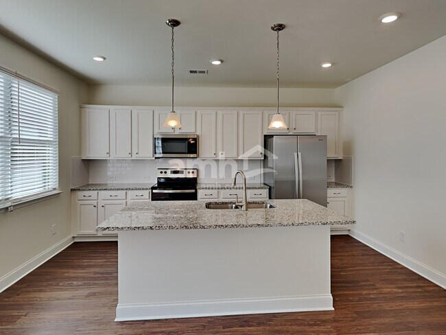 Building Photo - 6205 Bridlewood Ln