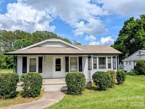 Building Photo - 829 Bristol Dr