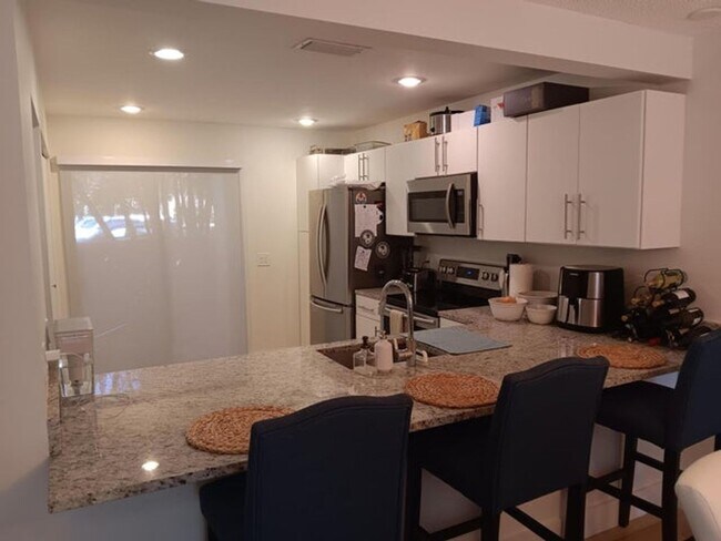 Foto del edificio - 13155 Chadwick Ct