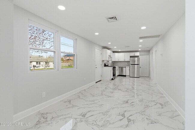 Foto del edificio - 105 Floyd Ln