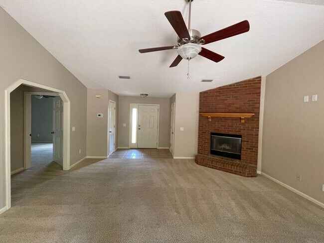 Building Photo - Regency Meadows  - Lawn Care & Pest Contro...
