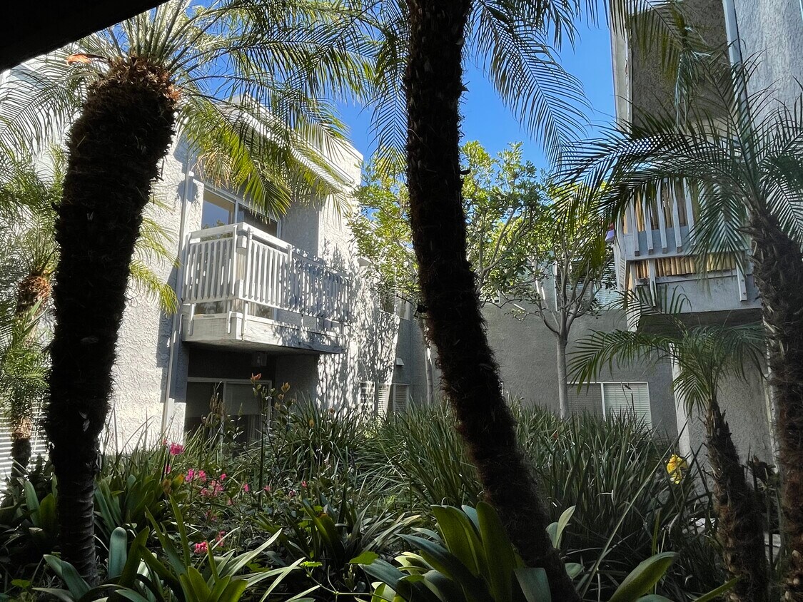 Foto principal - 1410 Wellesley Ave