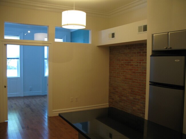Foto del edificio - 261 4th St