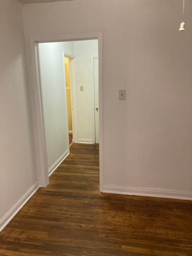 Foto del edificio - 525 Walton Ave