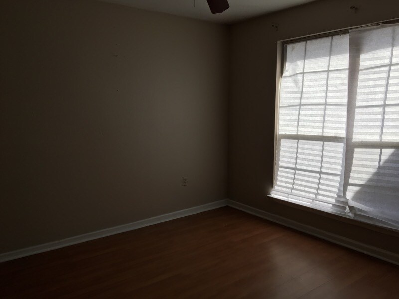 Primary Photo - 1031 Chemin Dr