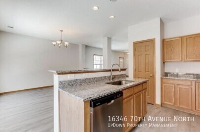 Foto del edificio - 16346 70th Ave N