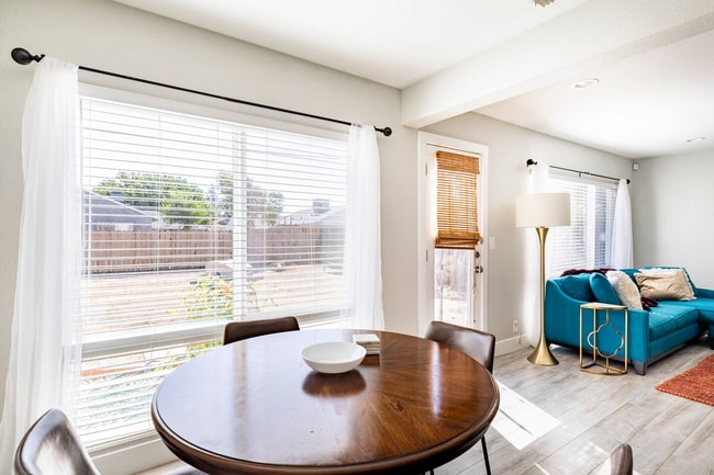 Building Photo - 5205 Priscilla Ln