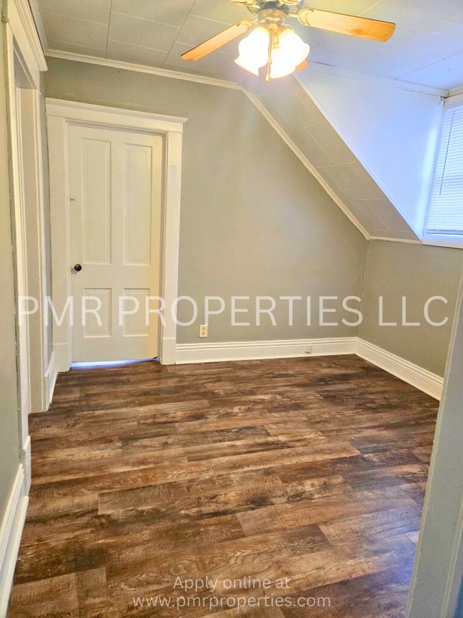 Photo - 104 E Graham Ave Apartment