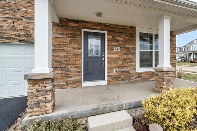 Building Photo - 5912 Danann Dr