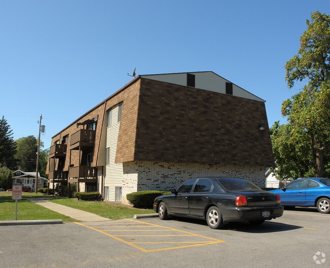 Clinton Square Apartments Sandusky, OH