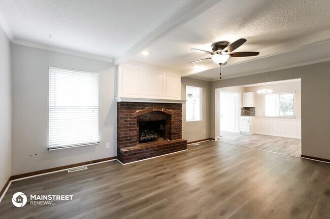 Building Photo - 304 N HUNTSMAN BLVD, RAYMORE, MO 64083