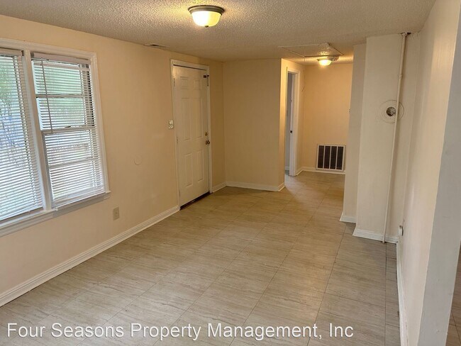 Building Photo - 2 br, 1 bath House - 210 Reid Street