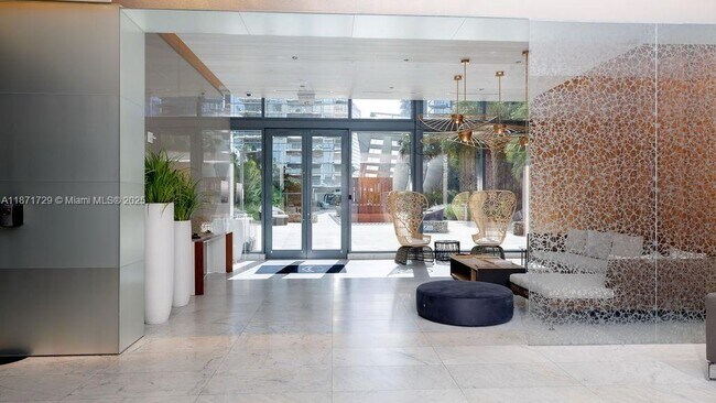 Foto del edificio - 88 SW 7th St