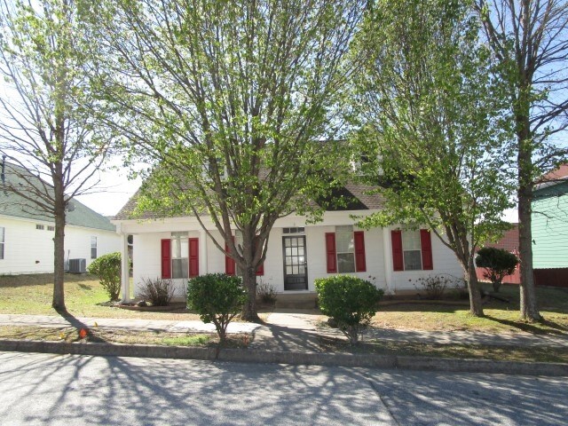 Primary Photo - 411 Chadwick Commons