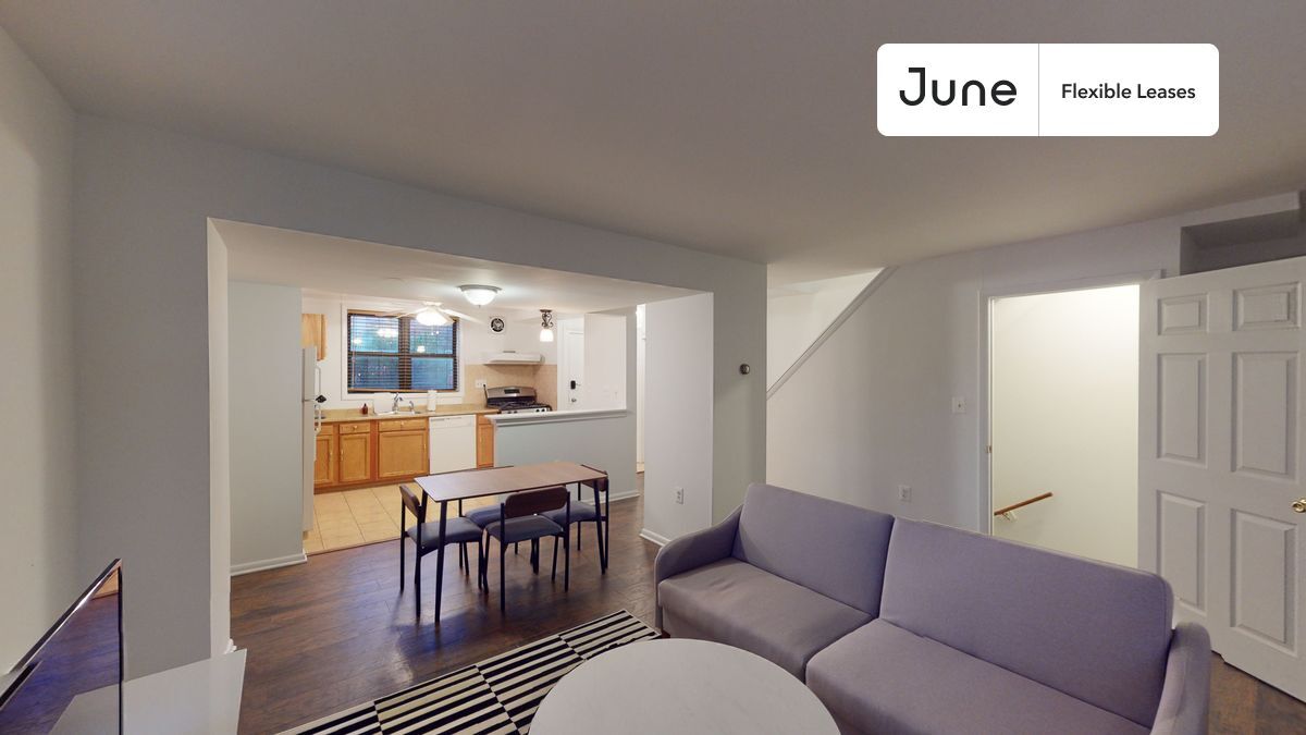 Foto principal - 1354 South Street NorthWest