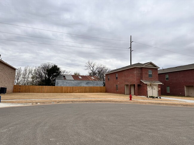 Foto del edificio - New 3 bedroom 2 1/2 bath home - Move in Deposit-Free! (If Qualified)