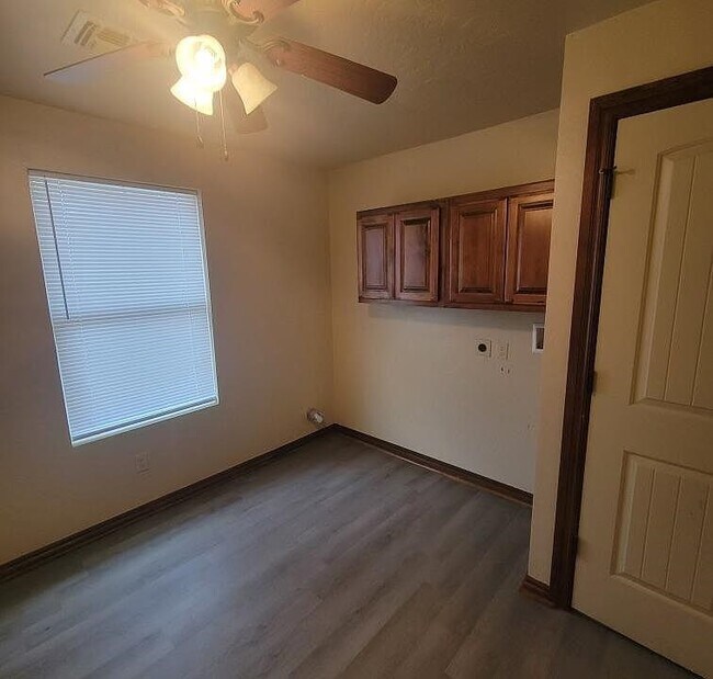 Foto del edificio - 1604 NW Lindy Ave