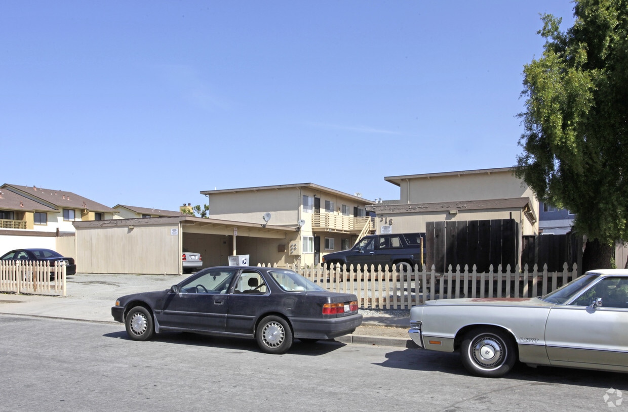 Building Photo - 318 Hayes St