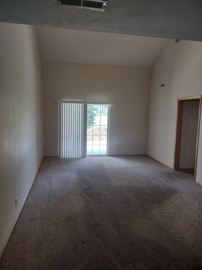 Living Room - 2283 Surfside Dr
