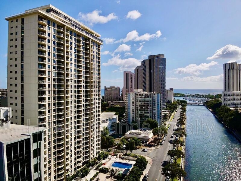 Primary Photo - 1717 Ala Wai Blvd