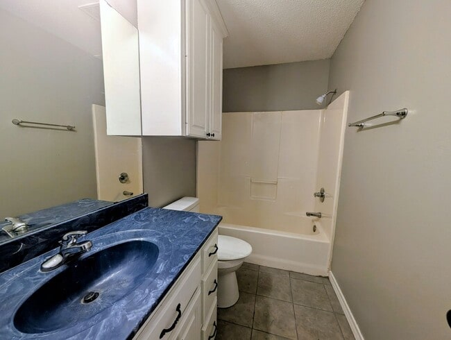 Foto del edificio - Coming Soon! 3/2