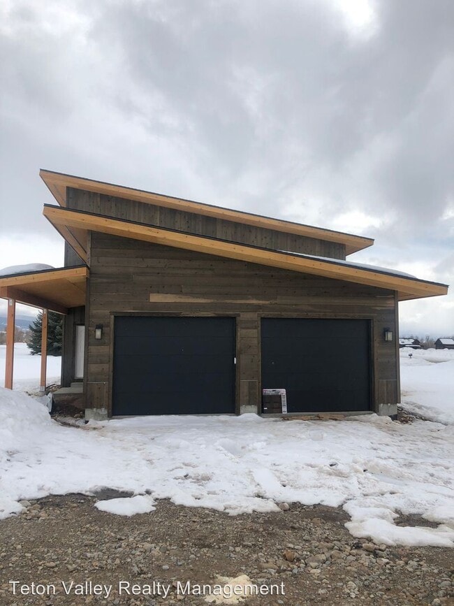 Building Photo - 3 br, 2 bath House - 691 Rainbow Loop