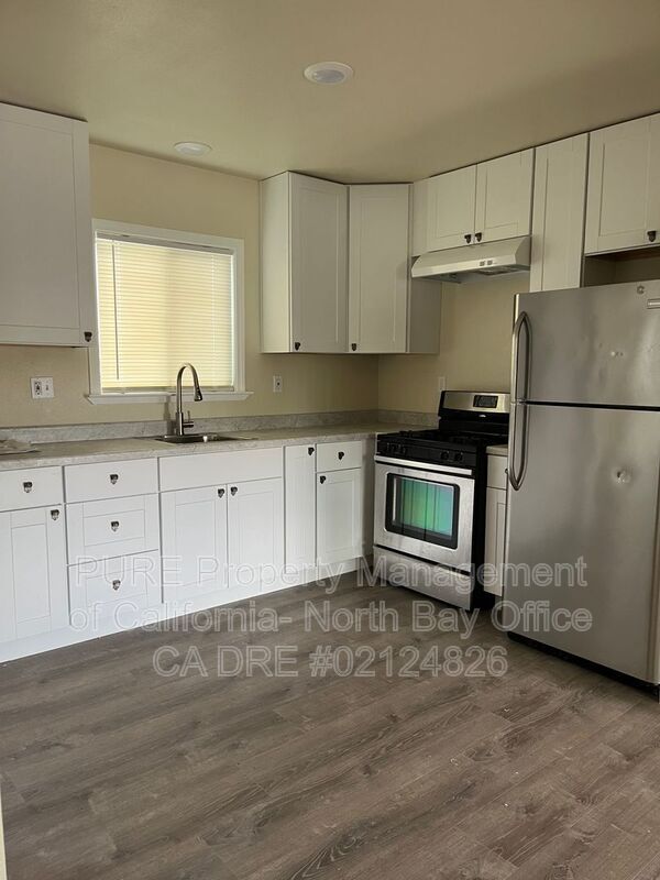 Foto del edificio - 3251 N State St